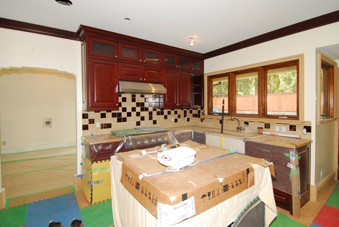 Kitchen2.jpg