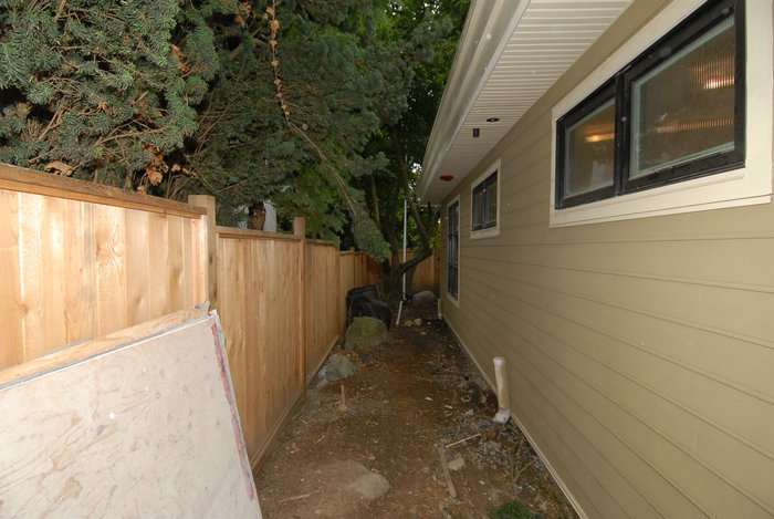 SideAlley.jpg