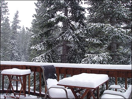 deckwinter3.jpg deckwinter3.jpg